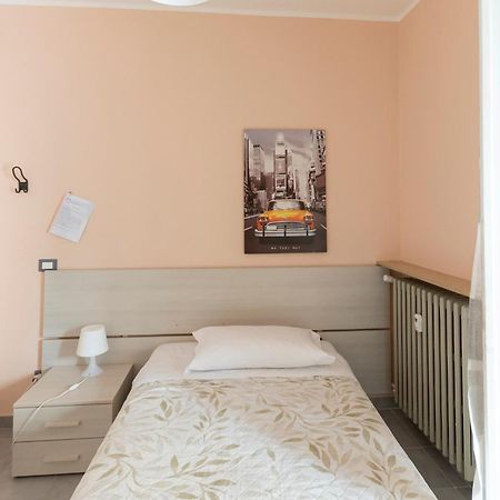 Room&Breakfast Santa Maria Reggio Emilia Bagian luar foto