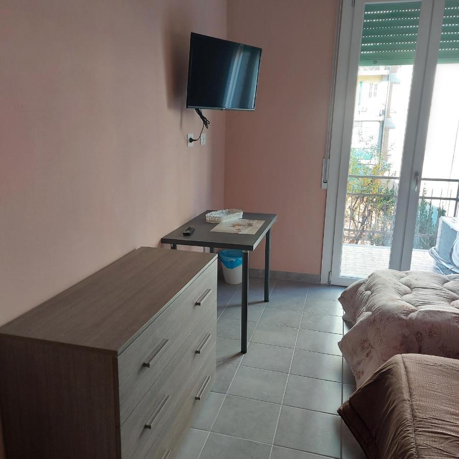 Room&Breakfast Santa Maria Reggio Emilia Bagian luar foto