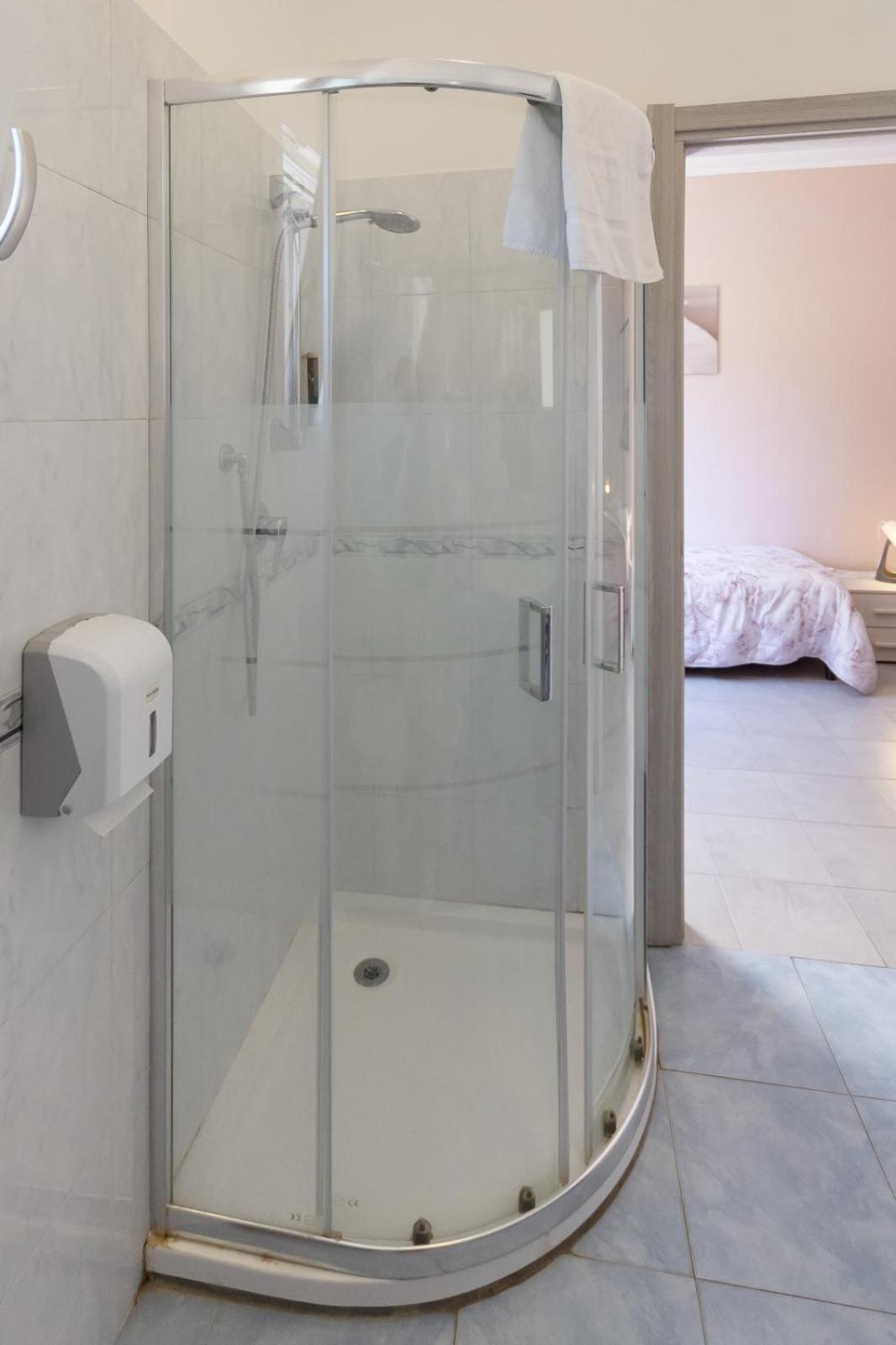 Room&Breakfast Santa Maria Reggio Emilia Bagian luar foto